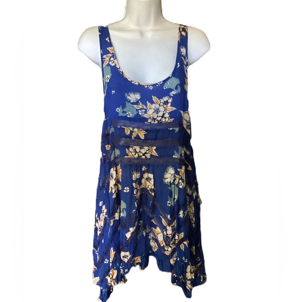 Free People navy floral dress. S